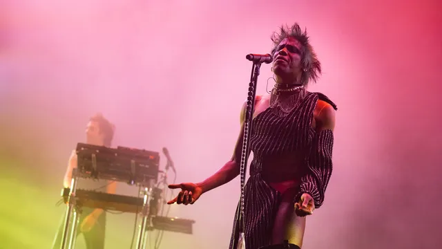 Yves Tumor in de India op Lowlands 2022