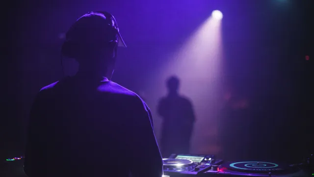 Freaky Dancing, Marijn Brussaard @ Theater Kikker, De Utrechtse Nacht, zaterdag 23 november 2024