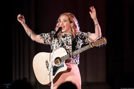 Anneke van Giersbergen