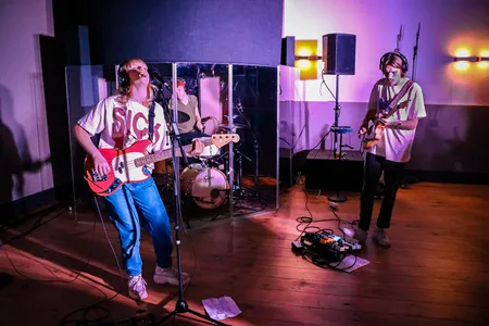 Mood Bored @ Volver Studio