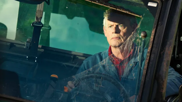 Nathan (Martin Clunes)