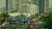 Beeld van boven in de stad Wenzhou, er is veel verkeer.