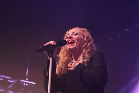 Anneke van Giersbergen
