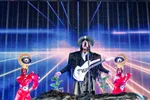 Empire Of The Sun op Down The Rabbit Hole 2026