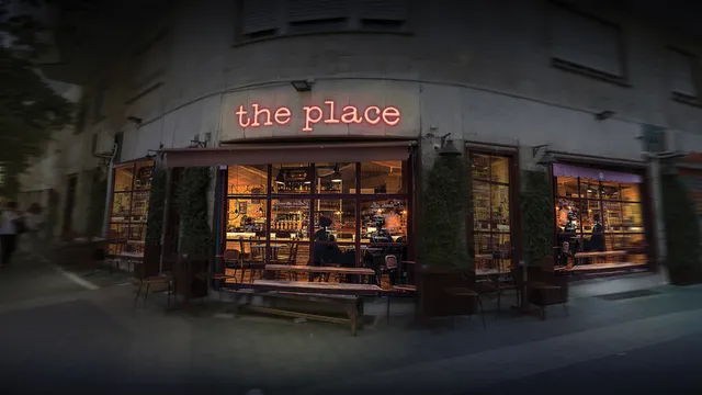 still uit The Place / Imagine Film Festival