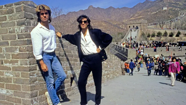 Wham! 10 dagen in China: George Michael en Andrew Ridgely op de Chinese muur, 1985