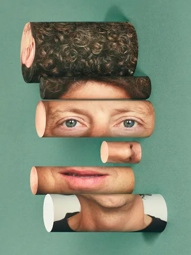 Het hoofd van Merijn Scholten verdeeld over verschillende rolletjes, die speels boven elkaar staan, op een pastelgroene achtergrond.