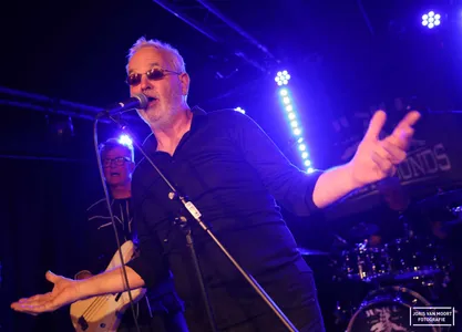 Junior and the Greyhounds