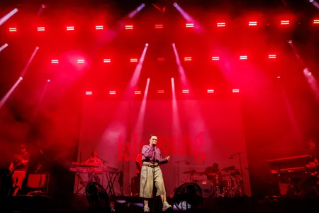 Lola Young live op Lowlands 2025