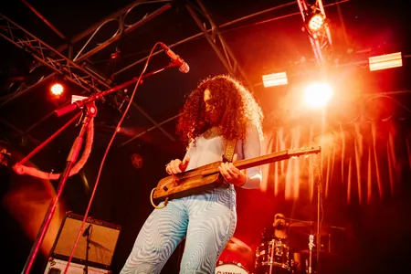 Bab L'Bluz live in de Lima op Lowlands 2022