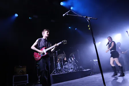 Anton Robberechts gitarist Kaat van Stralen