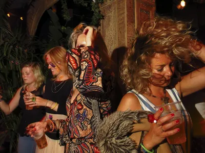 Publiek in de Hacienda op Lowlands 2016