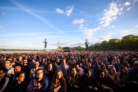 Metronomy live op Best Kept Secret 2017 Stage One