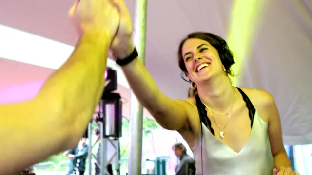 Shanti Celeste maakt vrienden