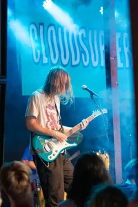 Cloudsurfers