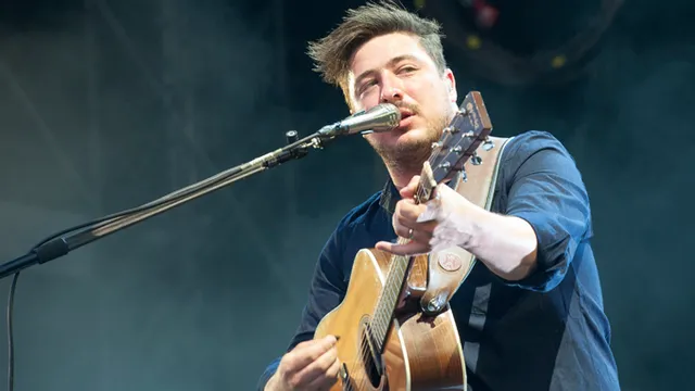 Mumford & Sons in het Goffertpark Nijmegen 2015