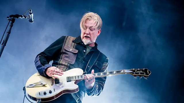 Queens of the Stone Age op het Noordpodium tijdens Pinkpop 2023