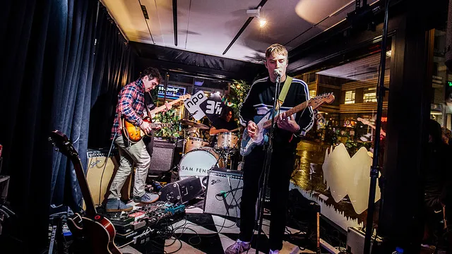 Sam Fender live bij 3voor12 Radio op Eurosonic 2018