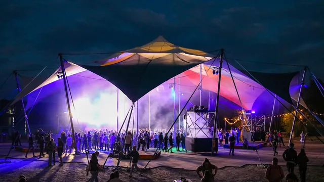 The Floor @ BKS 2022