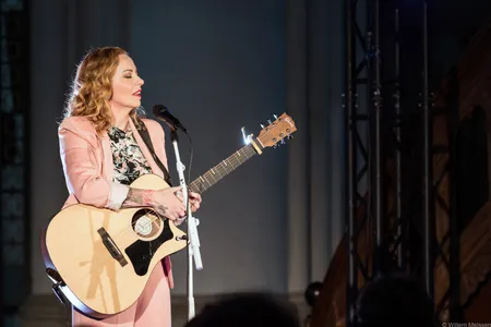 Anneke van Giersbergen