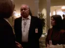 Still uit aflevering van The West Wing: 'The Indians in the Lobby'