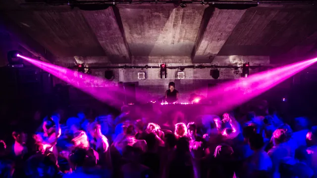 Radion vrijdagnacht
