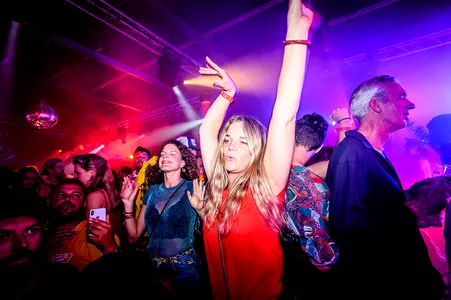 Dansen in de Adonis op Lowlands 2019