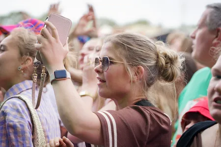Publiek bij Suzan & Freek op de Zwarte Cross 2026