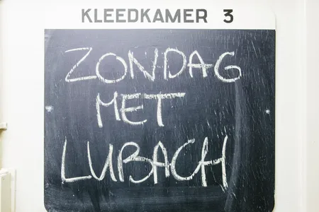 Zondag mag zich hier samen met Lubach omkleden