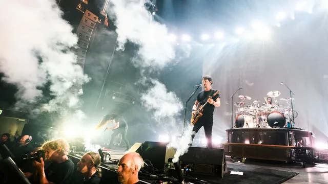 Gojira in Poppodium 013