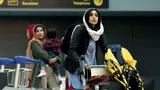 Nazanin Zaghari-Ratcliffe op het vliegveld in Prisoner 951