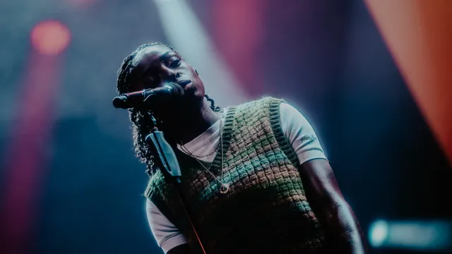 Cat Burns op Lowlands 2025