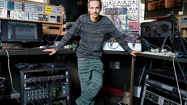 Colin Benders en zijn apparatuur