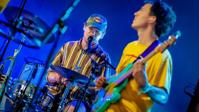 Squid live op Lowlands 2025