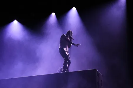 Destroy Lonely in 013