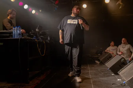 Berry @ StropStrikkers reünieshow, vrijdag 4 november 2022 @ dB's