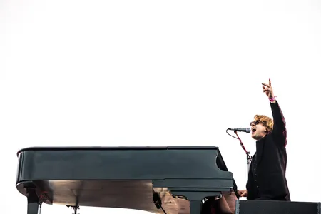 Tom Odell op het Noordpodium tijdens Pinkpop 2023