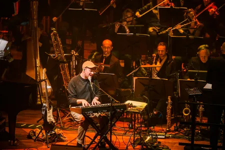 Metropole Orkest + SOHN @ Muziekgebouw Eindhoven