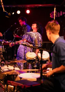 Meral Polat in Paradox