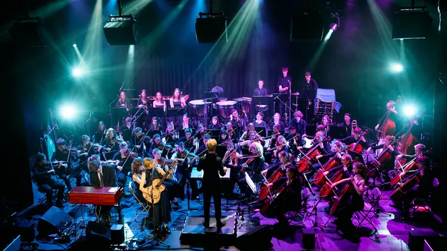 Moonloops en Frysk Jeugdorkest tijdens Fenix Festival