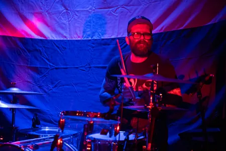 De drummer van Ploegendienst