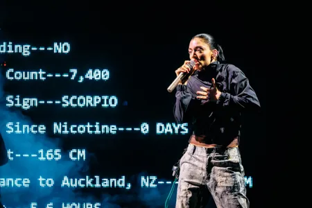 Lorde in de Alpha tijdens Lowlands 2026