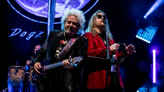 Toto speelt live