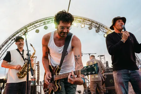 .