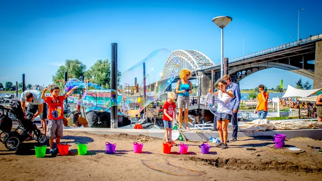 Vierdaagsefeesten: De Kaaij