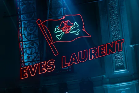 Eves Laurent