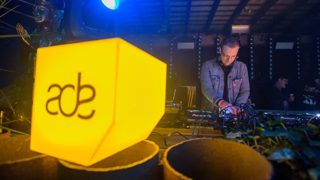 Leon Vynehall in Thuishaven tijdens ADE 2017