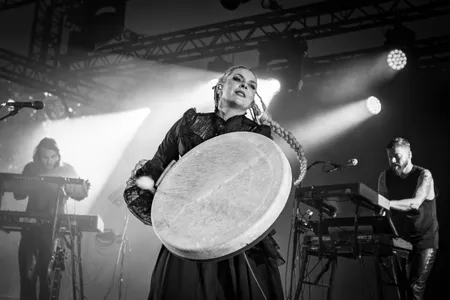 Eivør in het Openluchttheater De Goffert