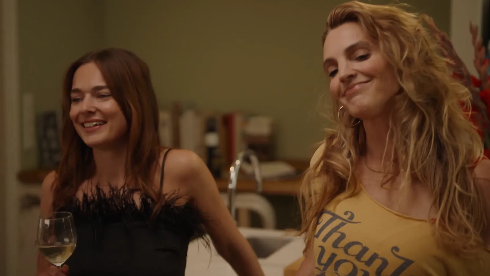 Video still uit 'De Narsisters'