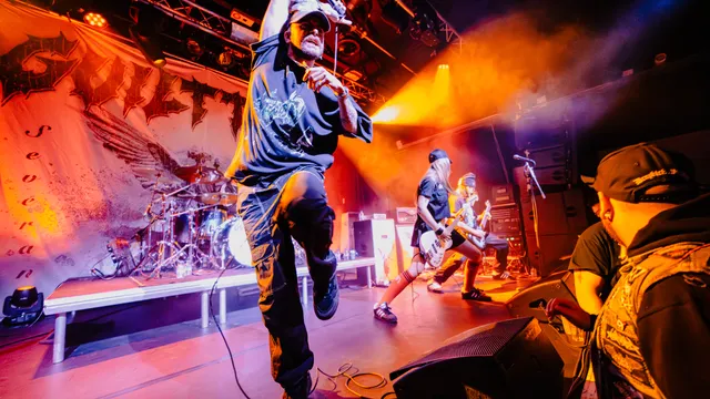 Guilt Trip in Hall of Fame Tilburg